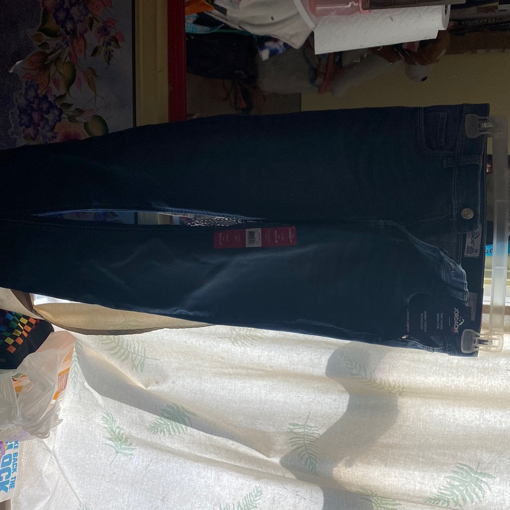 Skinny blue jeans